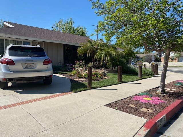 23176 Jonathan St in West Hills, CA - Building Photo