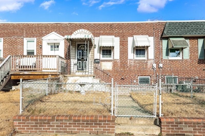 915 W Browning Rd in Bellmawr, NJ - Building Photo