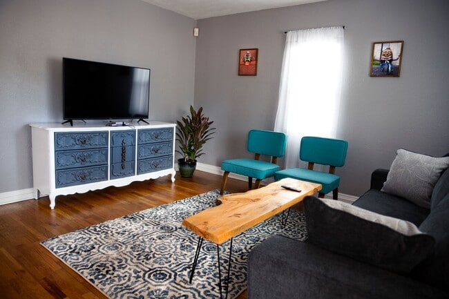 702 Sahwatch St in Colorado Springs, CO - Building Photo - Building Photo