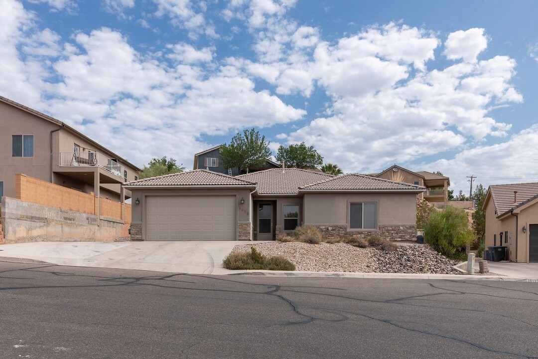 2935 E 280 N in Saint George, UT - Building Photo