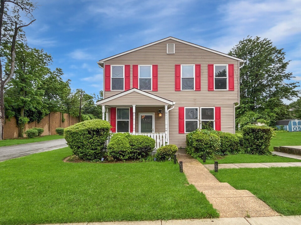 8905 Glenarden Pkwy in Glenarden, MD - Building Photo