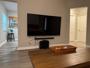3521 W Paul Ave in Tampa, FL - Building Photo - Building Photo