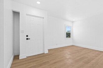 230 SW 6th Ave in Delray Beach, FL - Building Photo - Building Photo