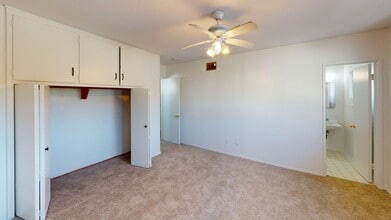 338-342 C Ave in Coronado, CA - Building Photo - Building Photo