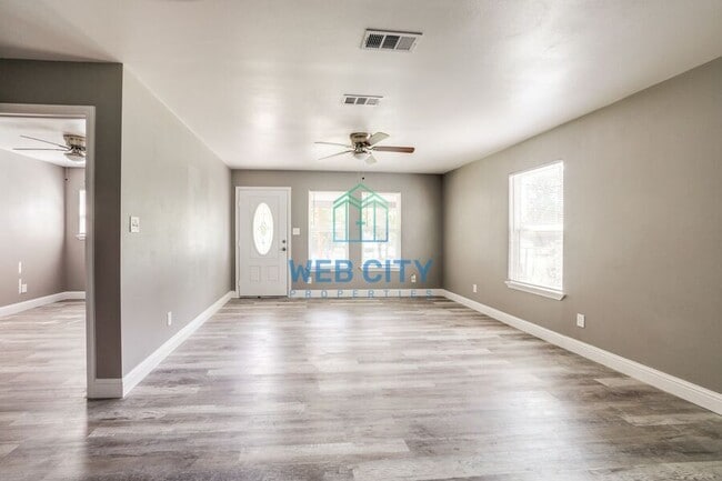 508 S Jesse Lee St in Kemp, TX - Building Photo - Building Photo