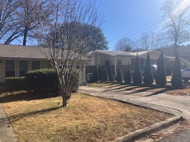 121 Briar Grove Dr in Irondale, AL - Building Photo - Building Photo