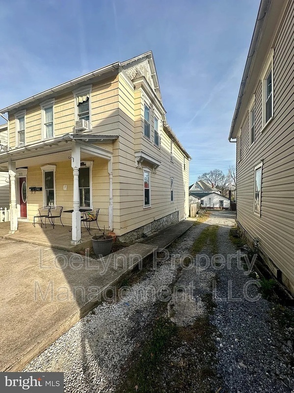 311 Boyd Ave in Martinsburg, WV - Foto de edificio - Building Photo