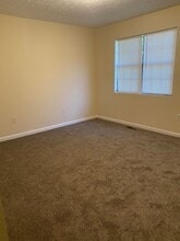 2077 Lenoa Ln in Austell, GA - Building Photo - Building Photo