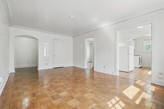 5646 Hobart St, Unit 6 in Pittsburgh, PA - Building Photo - Building Photo