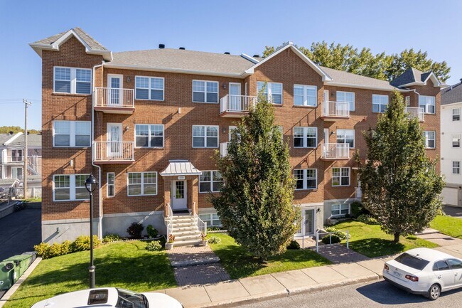 14660 Sherbrooke Rue E