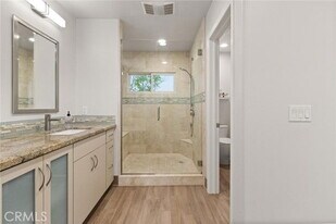 19 Laguna Ct in Manhattan Beach, CA - Building Photo
