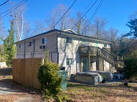 604 W Markham Ave, Unit 3 in Durham, NC - Building Photo