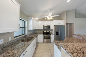 2100 SW 41st St in Cape Coral, FL - Building Photo - Building Photo