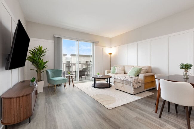 28294 Ferry Rd in Warrenville, IL - Foto de edificio - Building Photo