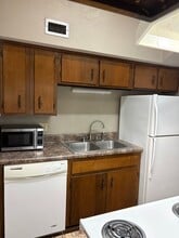 3743 Donovan Dr in Tallahassee, FL - Building Photo - Building Photo