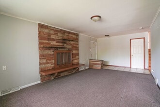 15020 Oak St in Dolton, IL - Building Photo - Building Photo