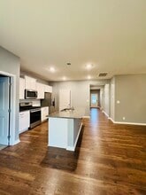 5439 Garden Cress Trl in Knoxville, TN - Foto de edificio - Building Photo