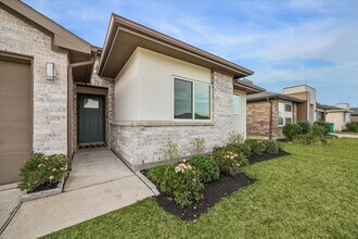 3814 Sparkman Ln in Katy, TX - Building Photo - Building Photo