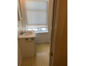 15 Summit Ave-Unit -2L in Somerville, MA - Building Photo - Building Photo