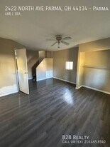 2422 North Ave in Parma, OH - Building Photo