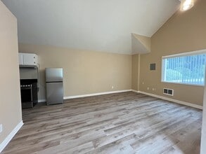 2924 Luciernaga St in Carlsbad, CA - Building Photo - Building Photo