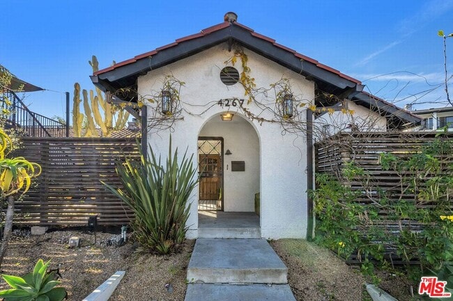 4267 Don Jose Dr in Los Angeles, CA - Building Photo - Building Photo