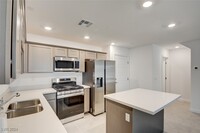 893 Watford Pl in Henderson, NV - Foto de edificio - Building Photo