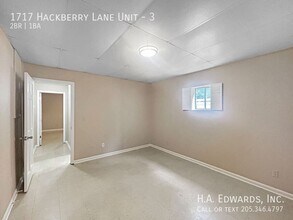 1717 Hackberry Ln in Tuscaloosa, AL - Building Photo - Building Photo