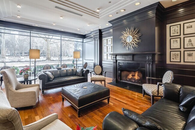 225 S 18th St, Unit 1016 in Philadelphia, PA - Foto de edificio - Building Photo