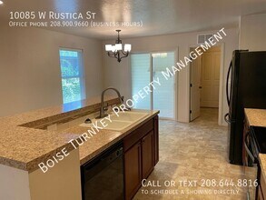 10085 W Rustica St in Boise, ID - Building Photo - Building Photo