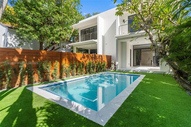 property at 3026 Aviation Ave