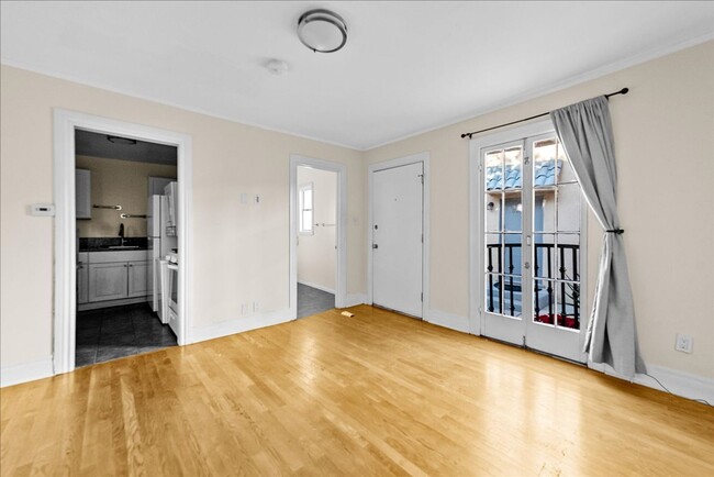 property at 378 1/2 Columbia Ave