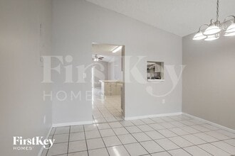 7331 W 29th Way in Hialeah, FL - Building Photo - Building Photo