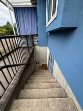 3935 Southwood St in Burnaby, BC - Building Photo - Building Photo