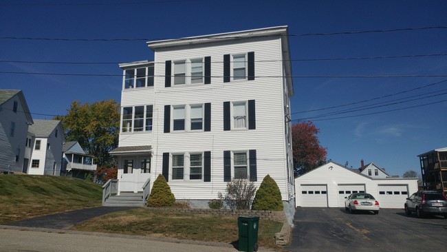 3 Miller Ave in Biddeford, ME - Building Photo - Building Photo