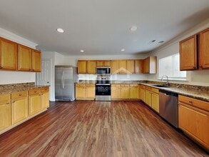 6157 Paducah Dr, Unit 7RN in Raleigh, NC - Foto de edificio - Building Photo