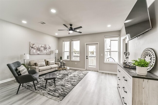 property at 2519 Washington St