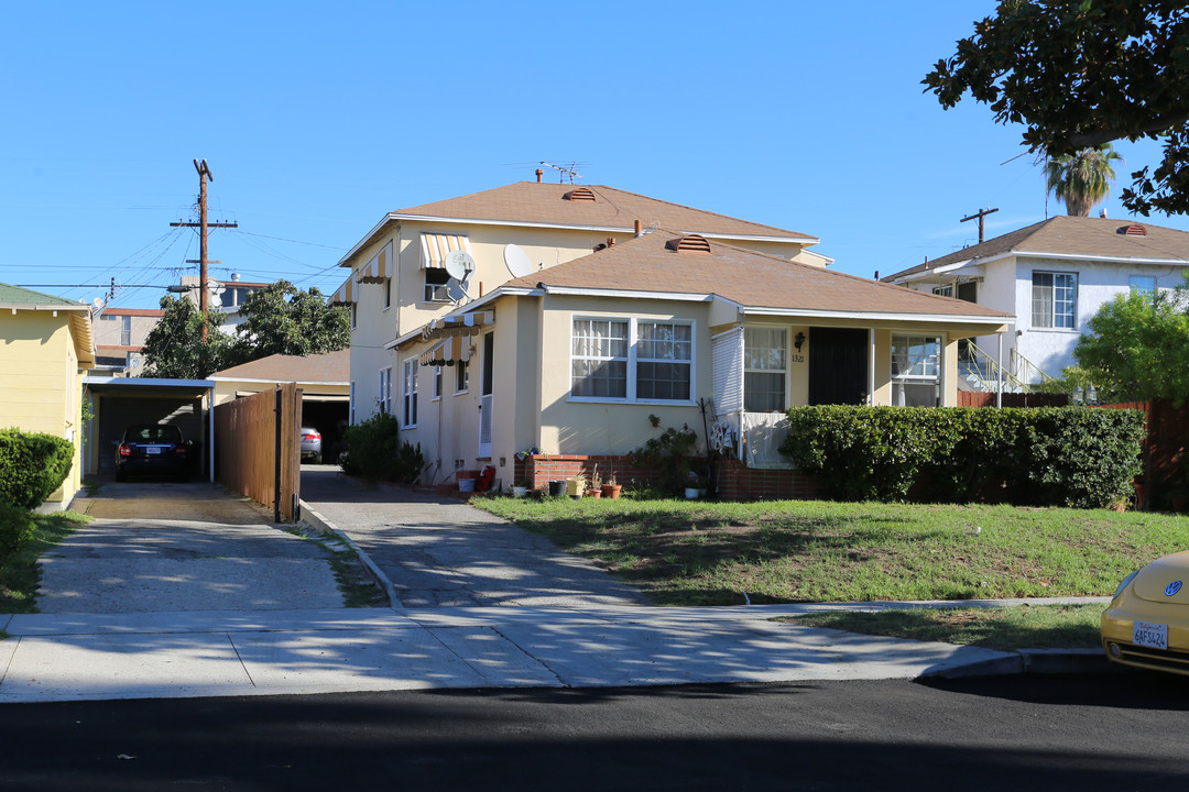 1321 Orange Grove Ave in Glendale, CA - Building Photo