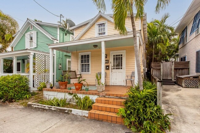 property at 506 Grinnell St