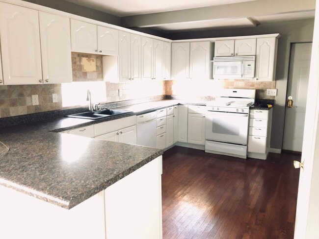 316 2nd Ave S in Pleasant Grove, AL - Building Photo - Building Photo