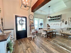 2060 Melton Rd in Sanger, TX - Building Photo - Building Photo