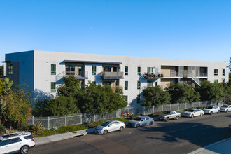 The Modernaire Apartments in San Diego, CA - Building Photo - Building Photo