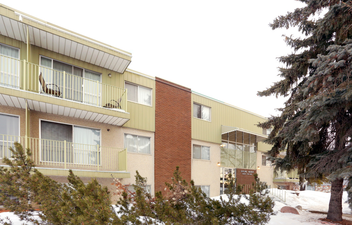 Keats Apartments in Edmonton, AB - Building Photo