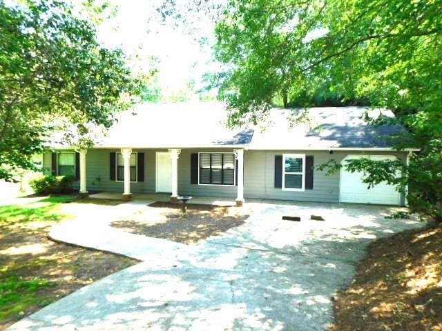 property at 5502 Jamestowne Ct