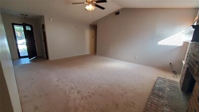 2912 Guinevere Dr in Plano, TX - Building Photo - Building Photo