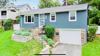 104 Wabash Ave in Irondequoit, NY - Building Photo