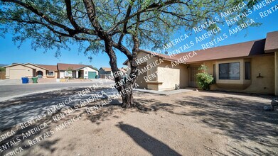8764 E Almond St in Tucson, AZ - Building Photo - Building Photo