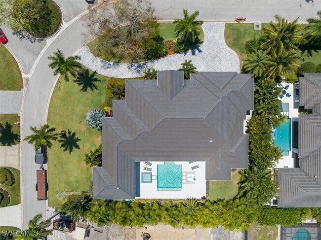 property at 521 Neapolitan Ln