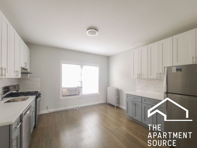 5135 N Wolcott Ave, Unit 3 in Chicago, IL - Foto de edificio - Building Photo
