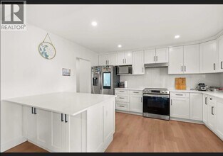 1106 Duthie Ave in Burnaby, BC - Building Photo - Building Photo